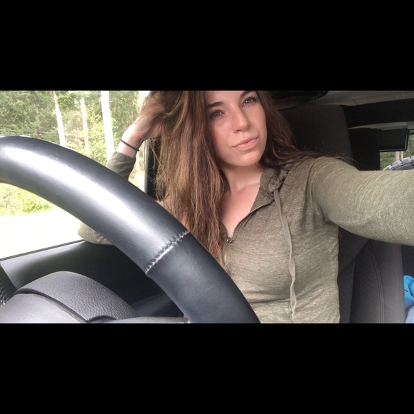 Meet your Posher, Abby - Picture 1 of 1